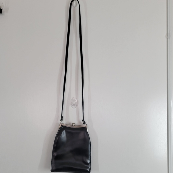 Vintage Handbags - Vintage Black Faux Leather Purse